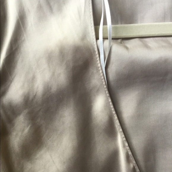 H&M - beige long sleeve blouse - Picture 6 of 6